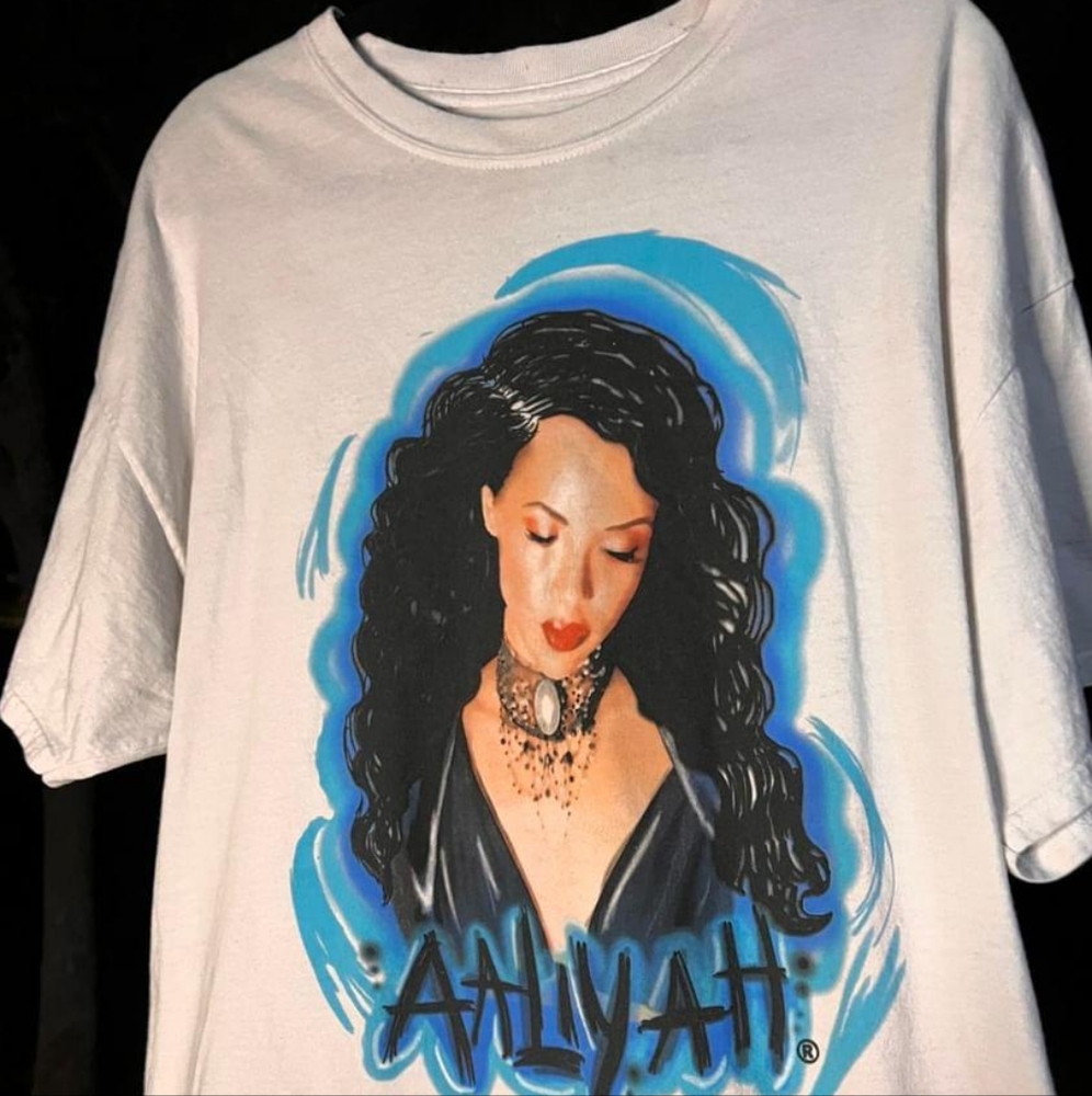 Aaliyah tee